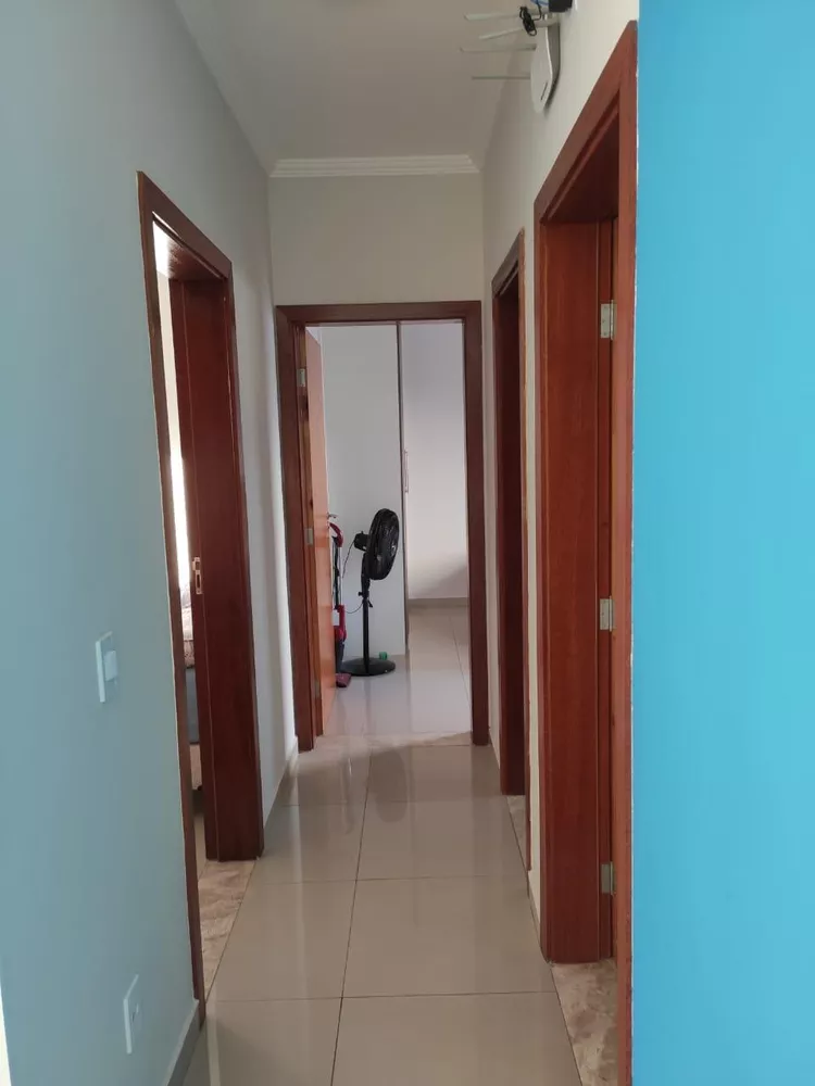 Casa de Condomínio à venda com 4 quartos, 205m² - Foto 4