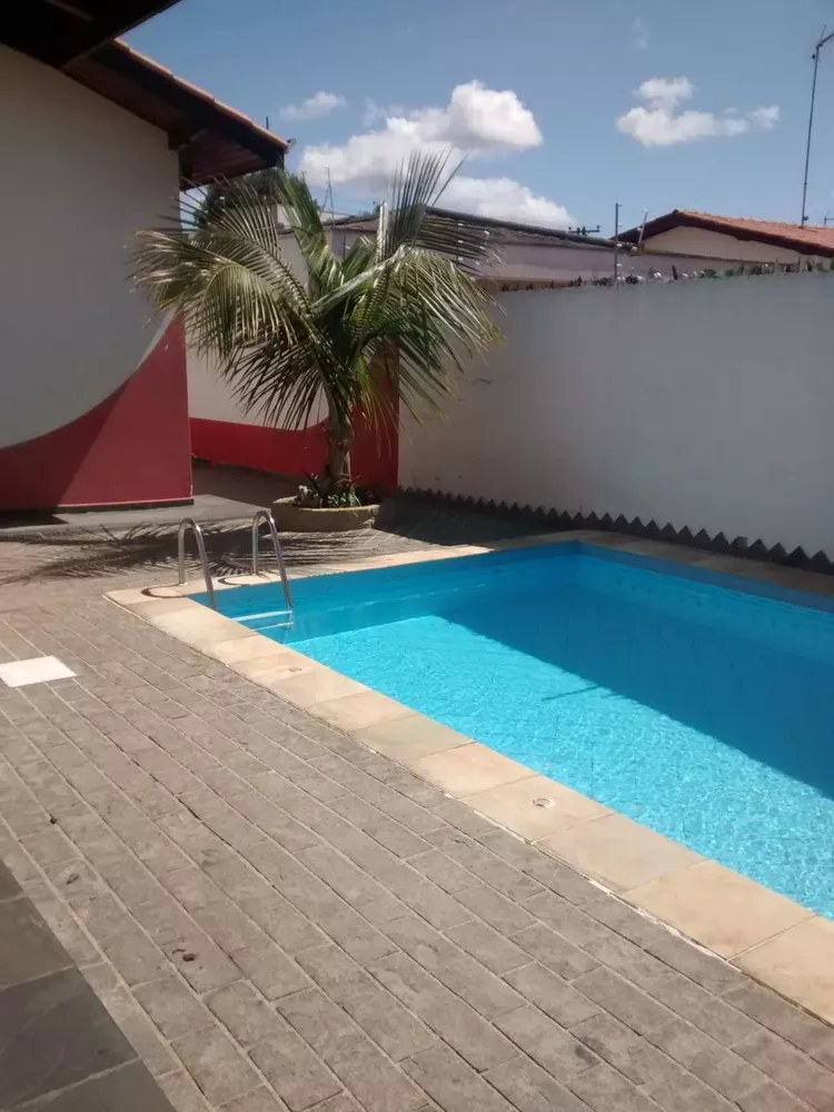 Casa à venda com 3 quartos, 246m² - Foto 5