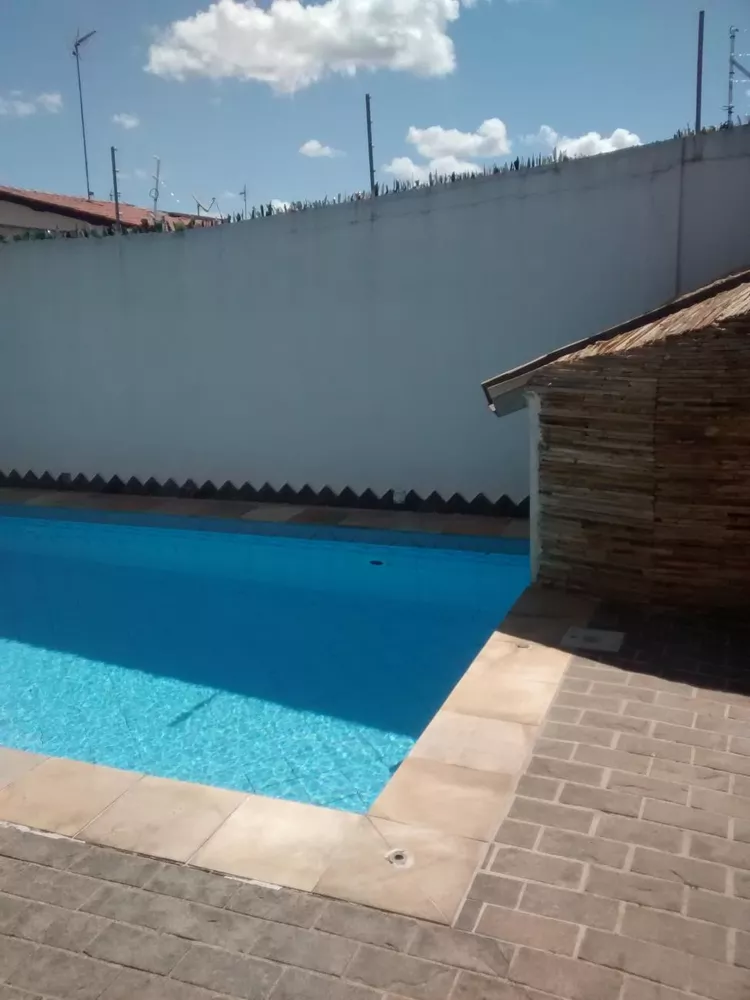 Casa à venda com 3 quartos, 246m² - Foto 6