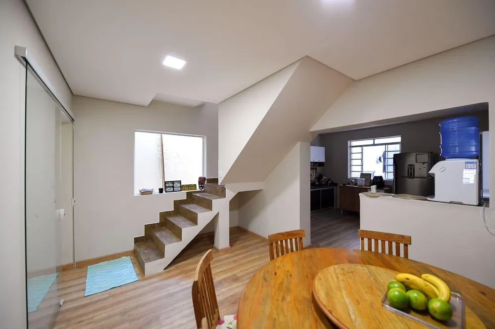 Casa, 3 quartos, 190 m² - Foto 1