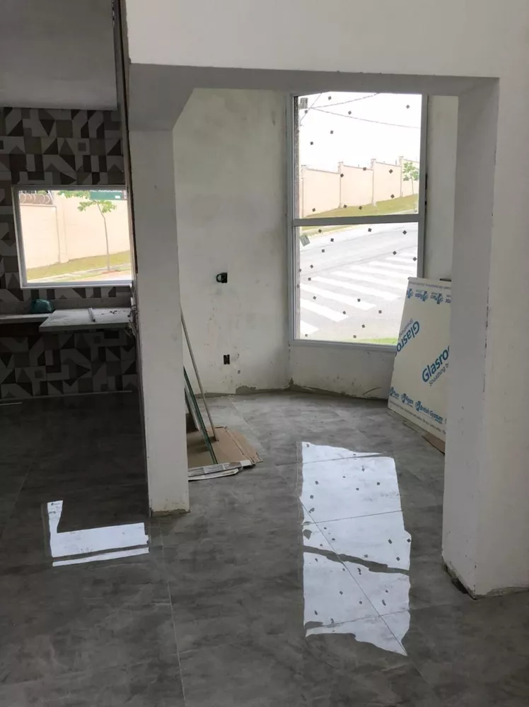 Casa de Condomínio à venda e aluguel com 3 quartos, 180m² - Foto 2