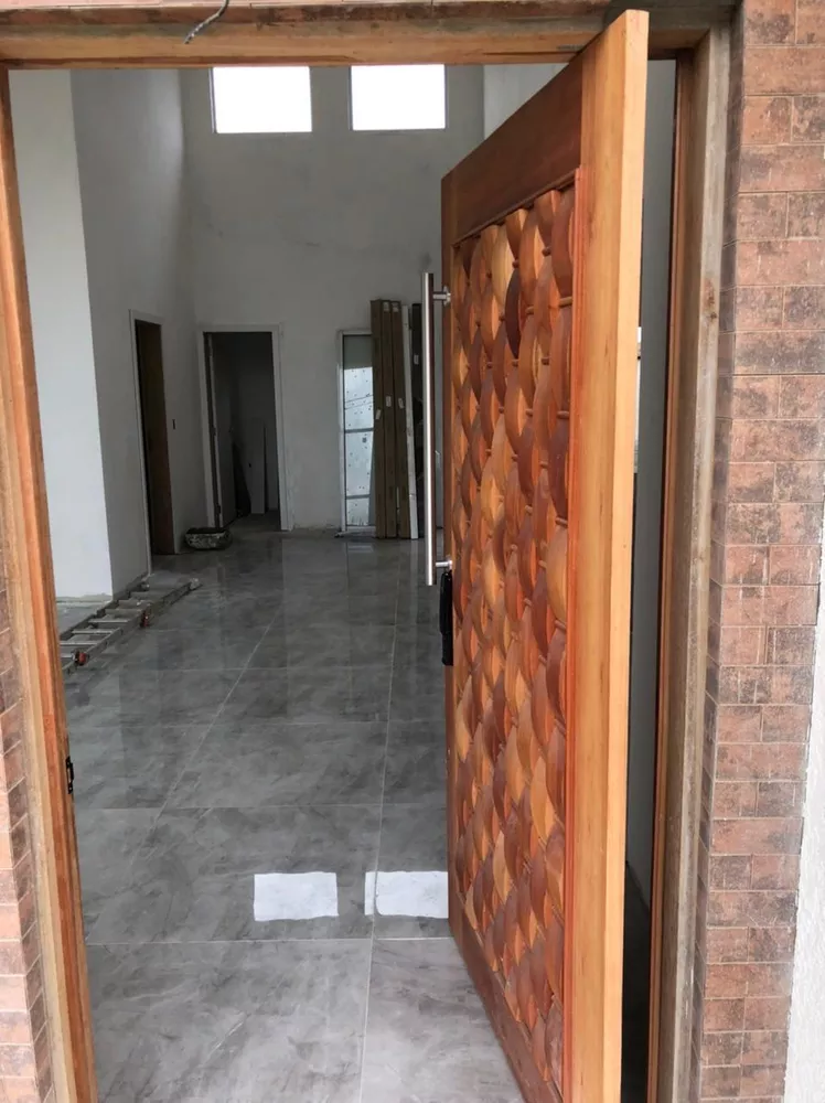 Casa de Condomínio à venda e aluguel com 3 quartos, 180m² - Foto 1