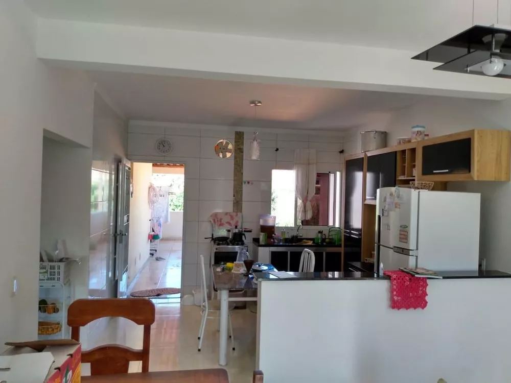 Casa à venda e aluguel com 3 quartos, 125m² - Foto 1