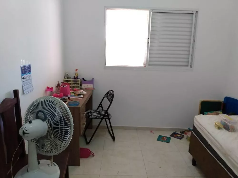 Casa à venda e aluguel com 3 quartos, 125m² - Foto 2