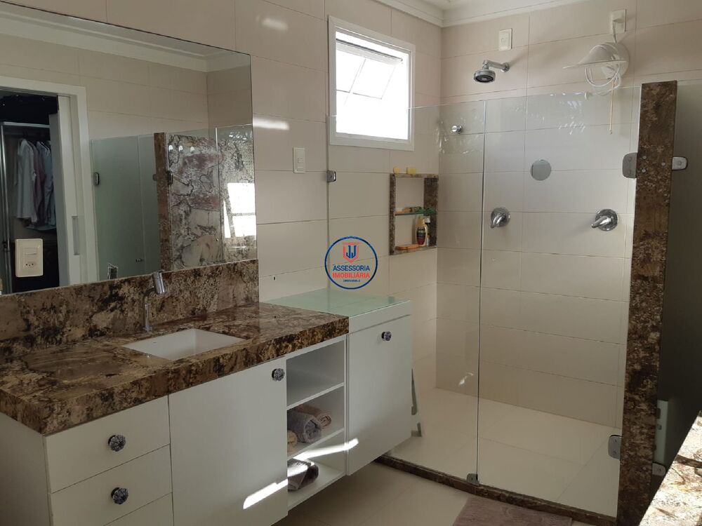 Casa à venda com 4 quartos, 297m² - Foto 25