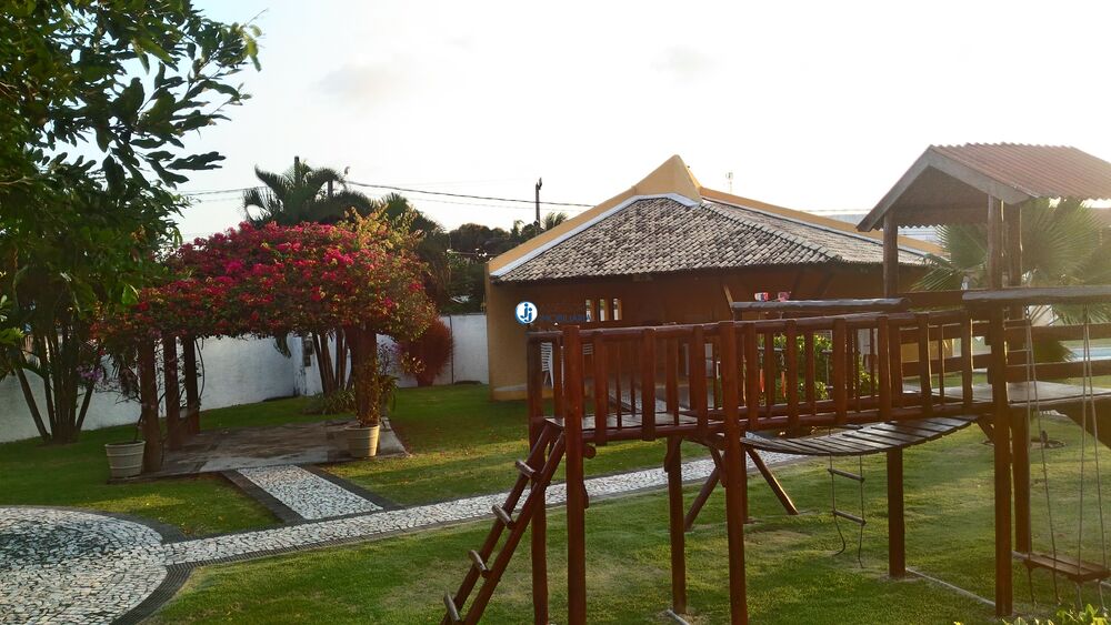 Casa à venda com 6 quartos, 288m² - Foto 4