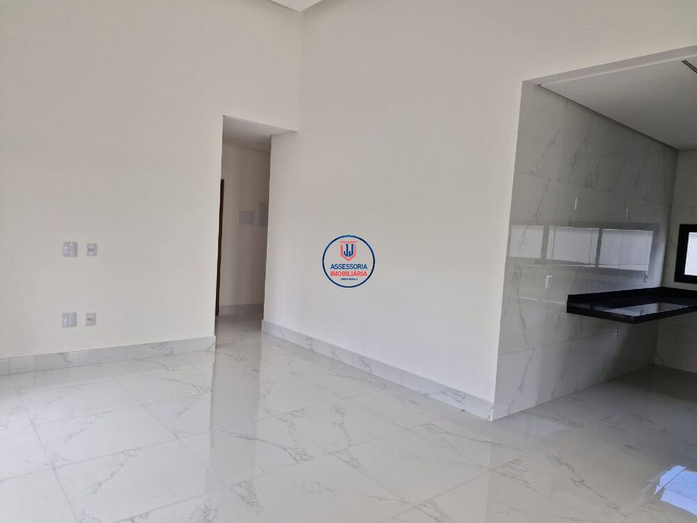 Casa, 3 quartos, 240 m² - Foto 2