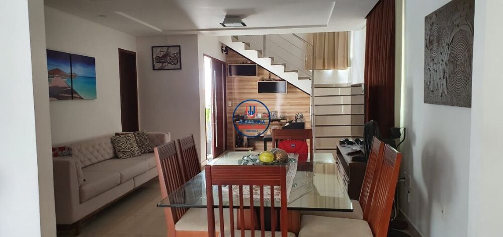 Casa à venda com 3 quartos, 180m² - Foto 1