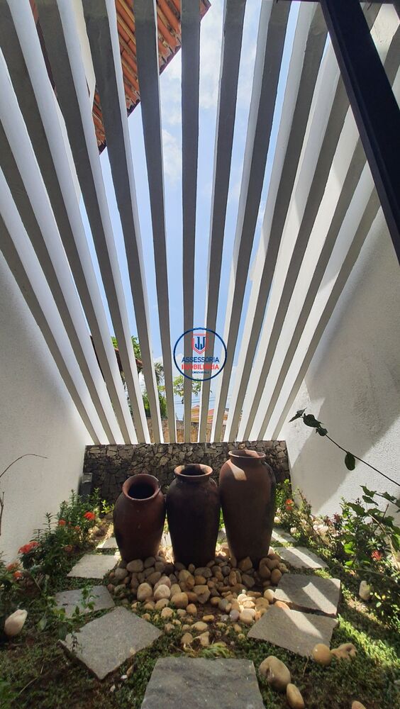 Casa à venda com 5 quartos, 339m² - Foto 4