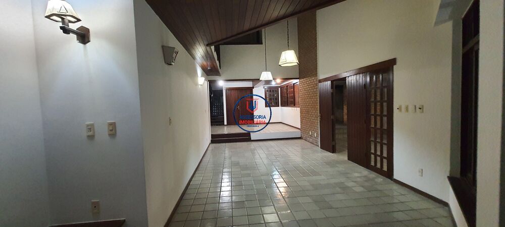 Casa à venda com 5 quartos, 339m² - Foto 6