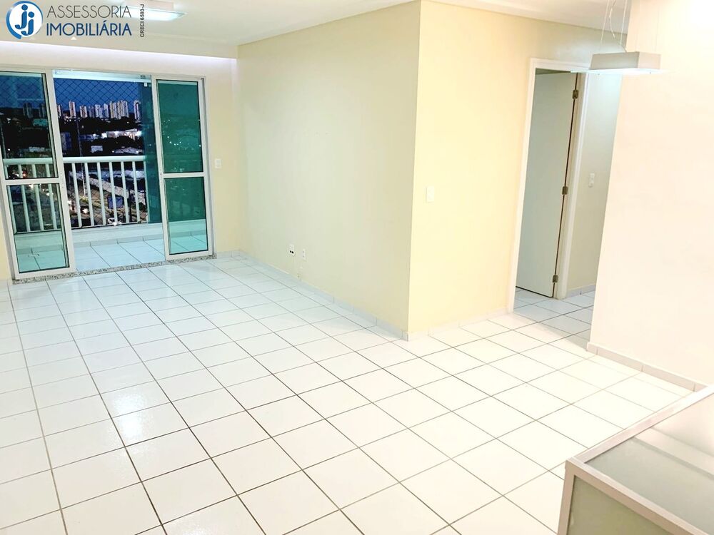 Apartamento à venda com 3 quartos, 83m² - Foto 2