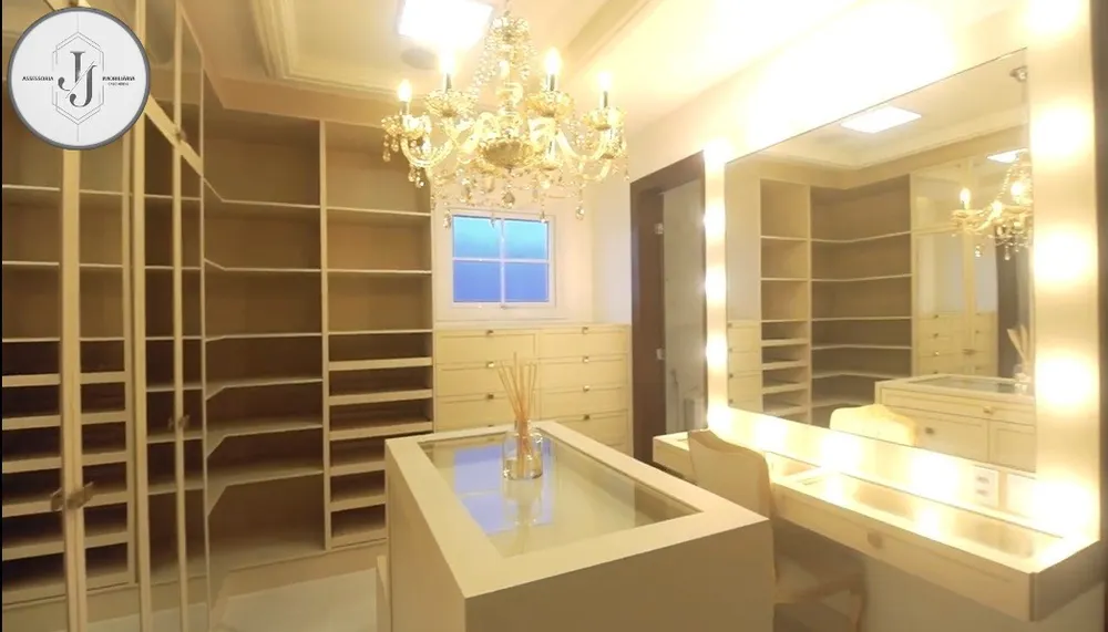Casa, 4 quartos, 374 m² - Foto 1