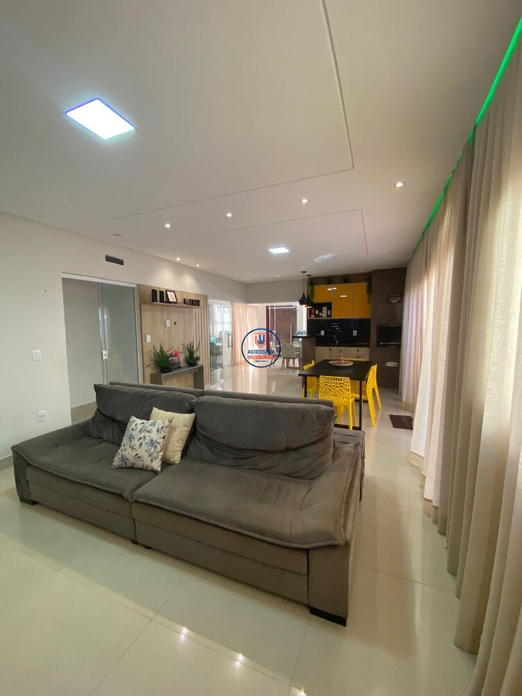 Casa à venda com 3 quartos, 208m² - Foto 4