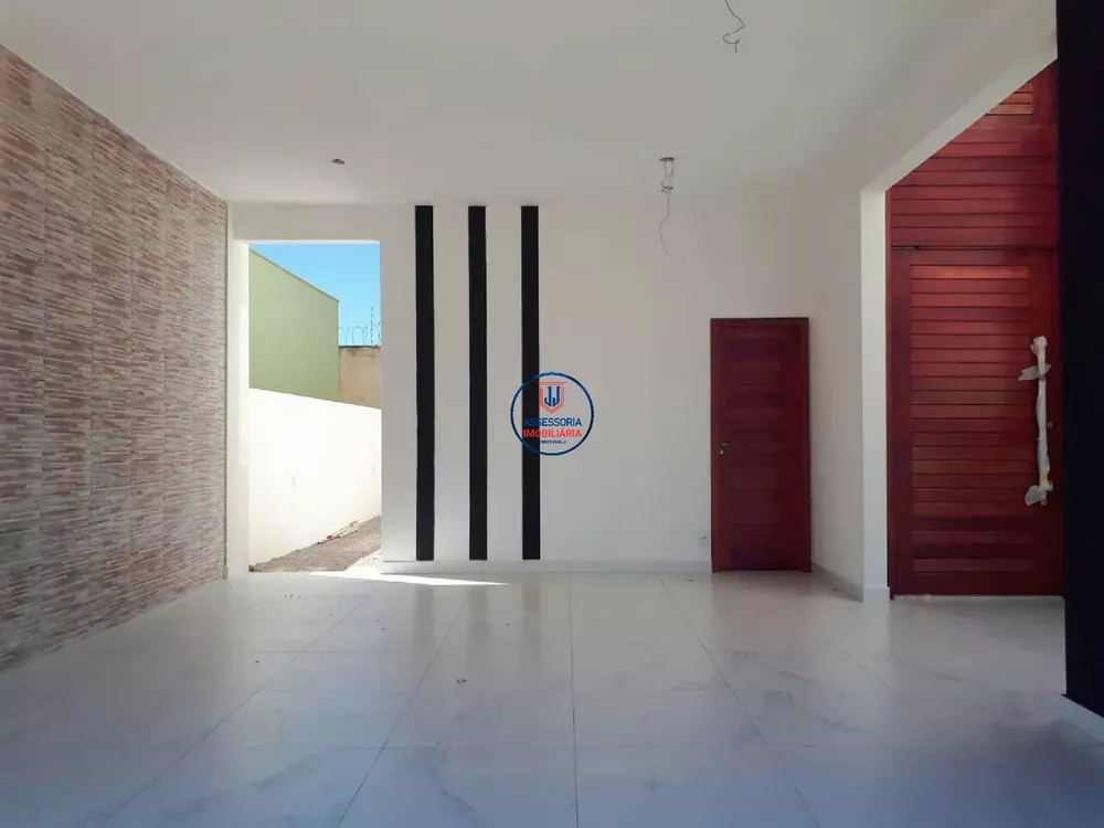 Casa à venda com 3 quartos, 158m² - Foto 1