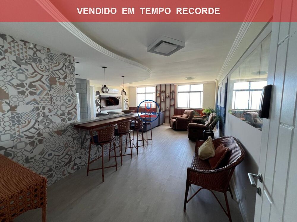 Apartamento à venda com 3 quartos, 98m² - Foto 1