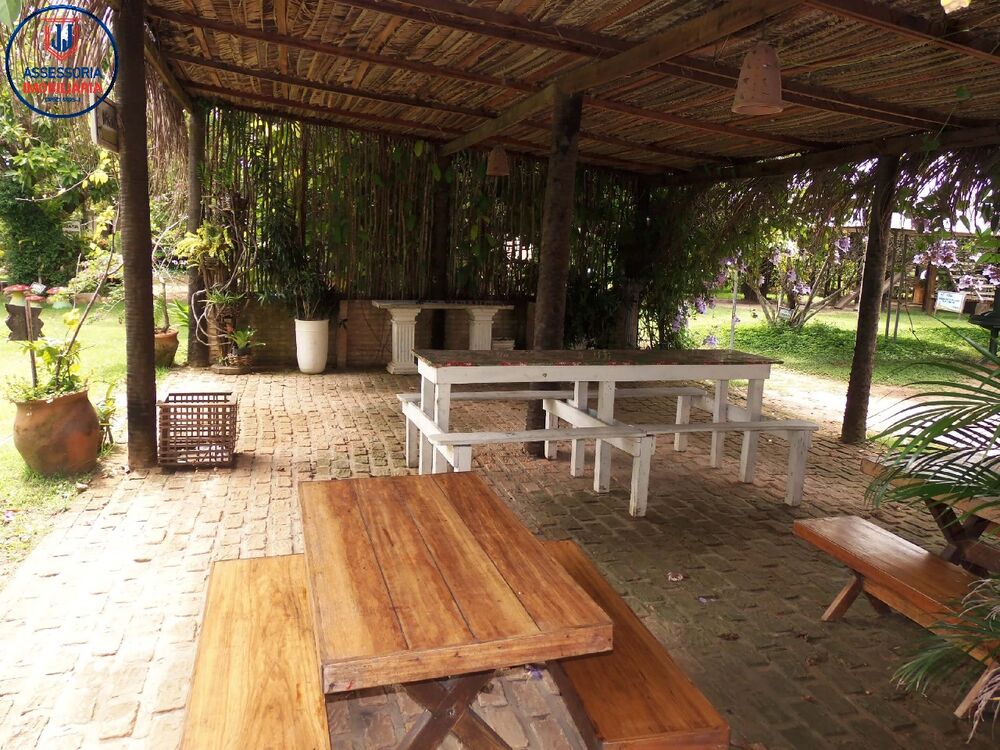 Chácara à venda e aluguel com 3 quartos, 15000m² - Foto 1