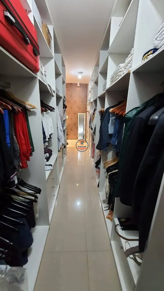 Casa, 3 quartos, 240 m² - Foto 12