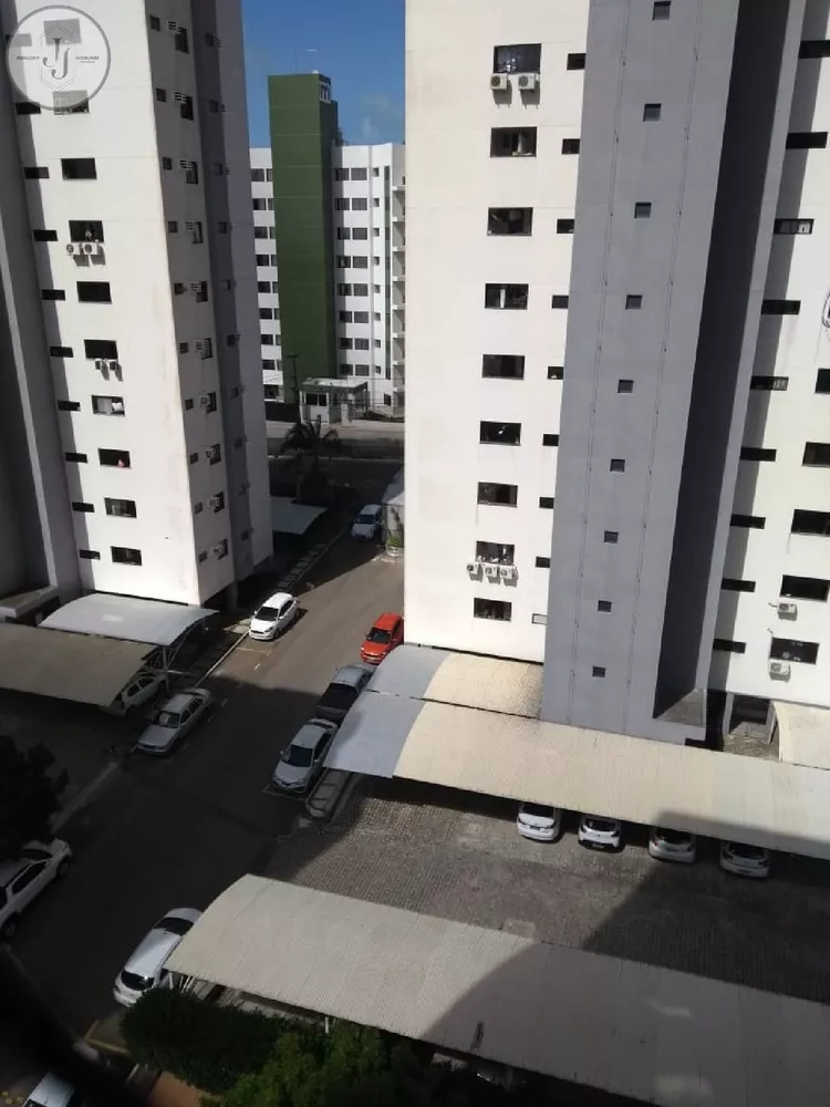 Apartamento à venda com 3 quartos, 103m² - Foto 2