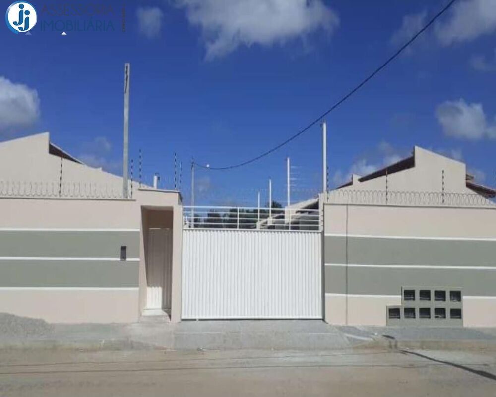 Casa à venda com 2 quartos, 72m² - Foto 2