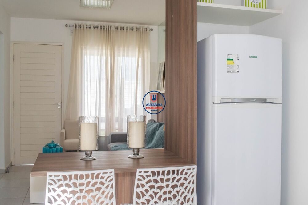 Casa à venda com 2 quartos, 65m² - Foto 8