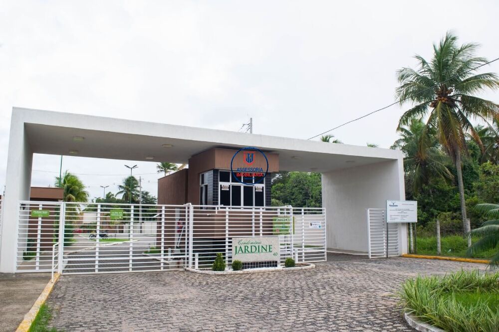 Casa à venda com 2 quartos, 65m² - Foto 2