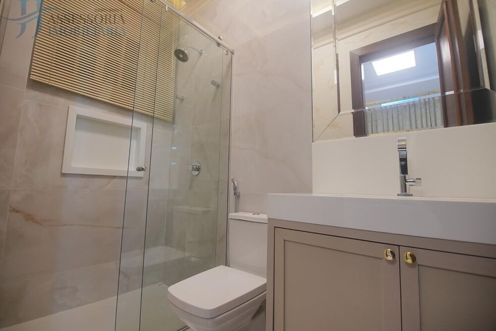 Casa à venda com 4 quartos, 374m² - Foto 4