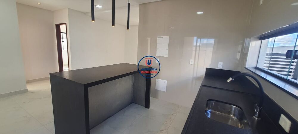 Casa à venda com 3 quartos, 140m² - Foto 3