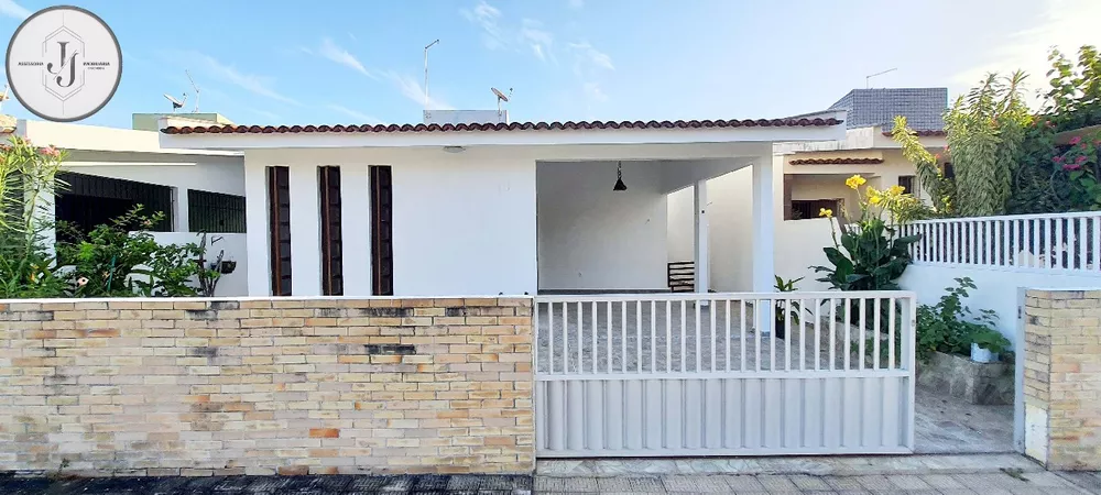 Casa à venda com 3 quartos, 160m² - Foto 2