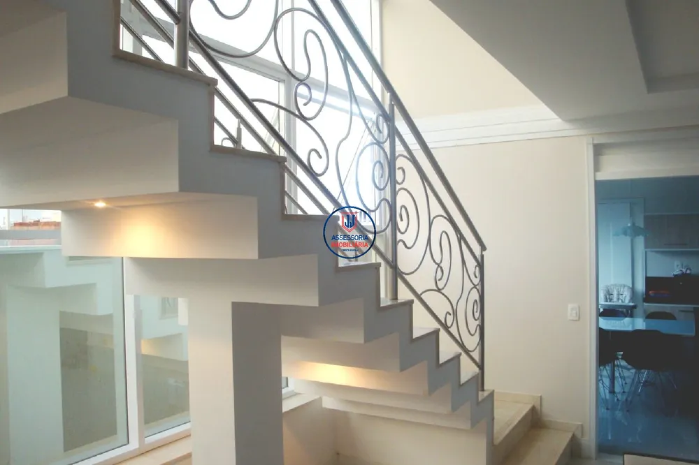Casa, 5 quartos, 353 m² - Foto 2