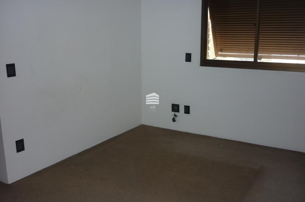 Apartamento para alugar com 4 quartos, 265m² - Foto 14