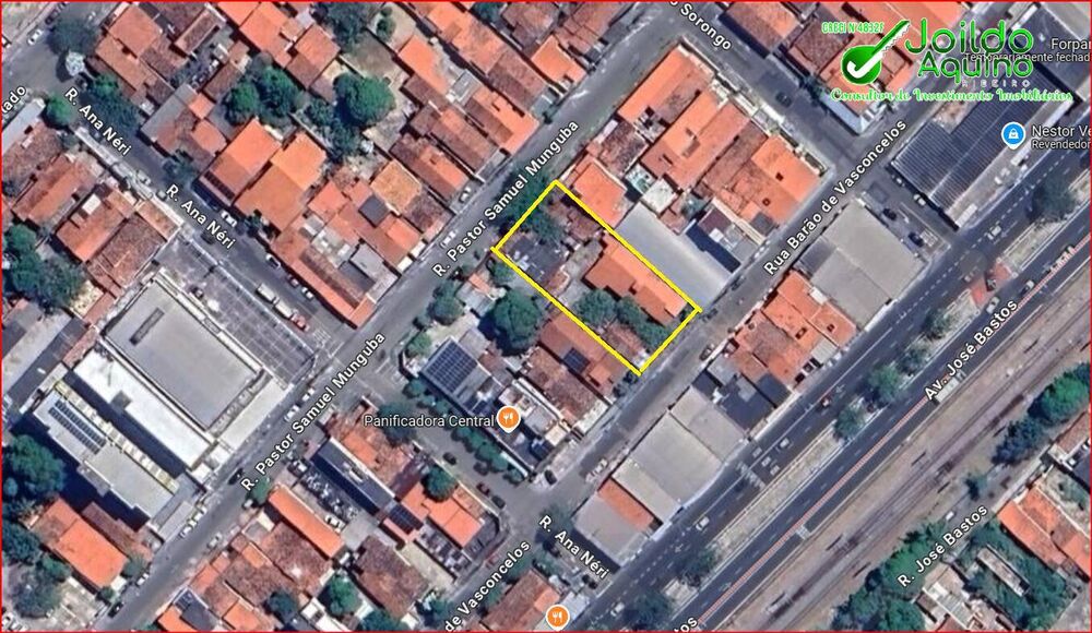 Casa à venda com 5 quartos, 1067m² - Foto 8
