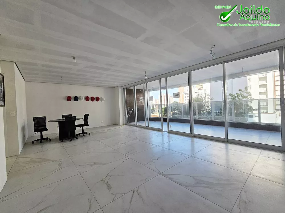 Apartamento à venda com 4 quartos, 218m² - Foto 8