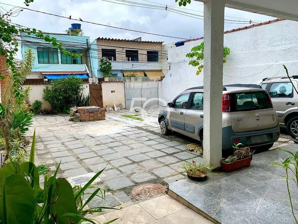 Casa, 3 quartos, 236 m² - Foto 2