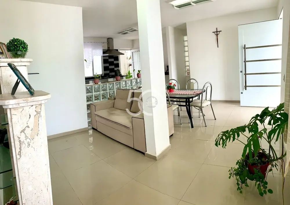 Casa, 3 quartos, 236 m² - Foto 6