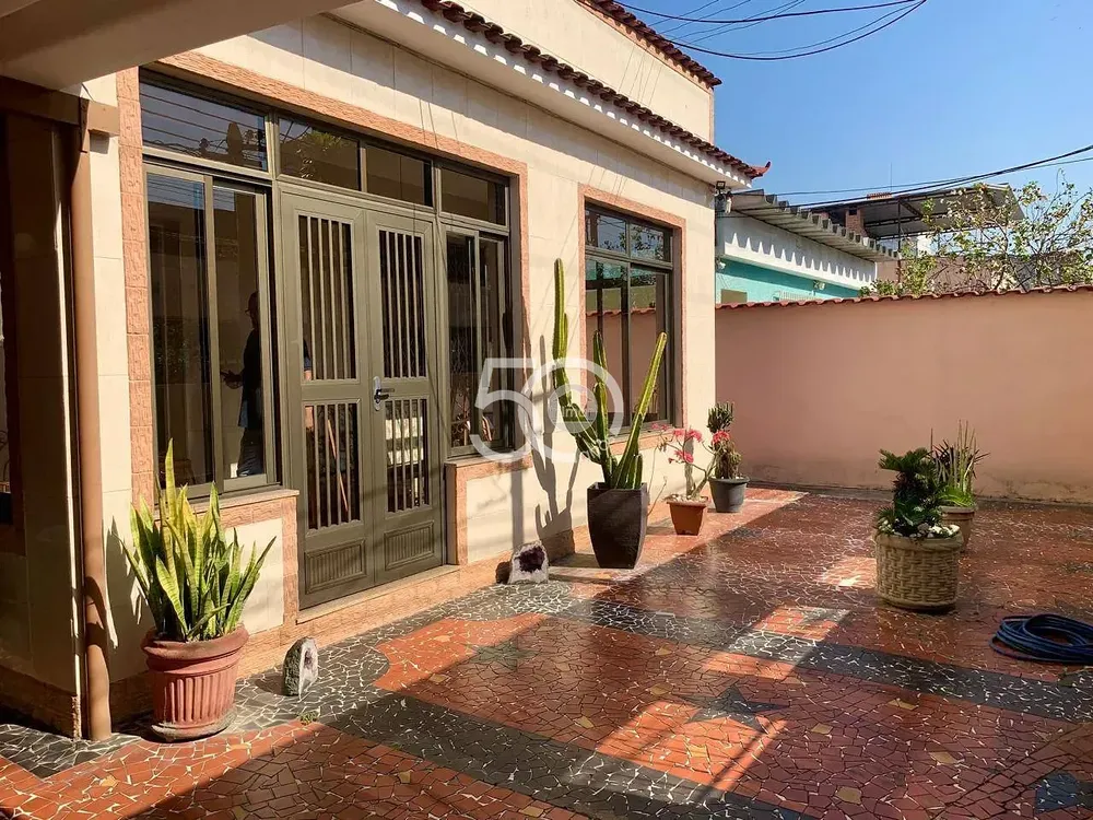 Casa, 4 quartos, 170 m² - Foto 1