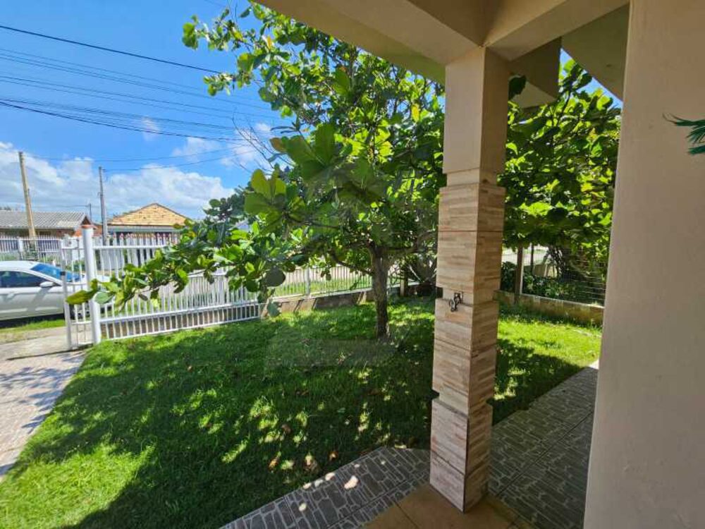 Casa à venda com 2 quartos, 90m² - Foto 3