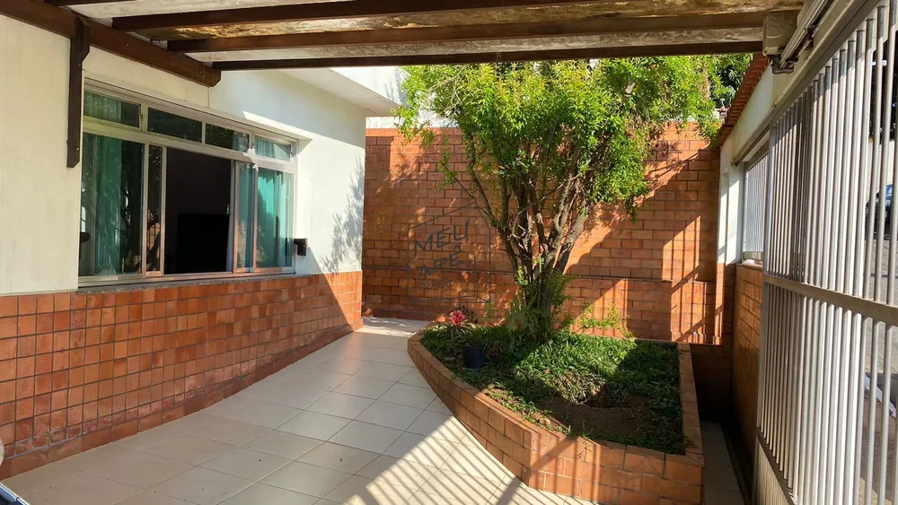 Casa, 3 quartos, 220 m² - Foto 3