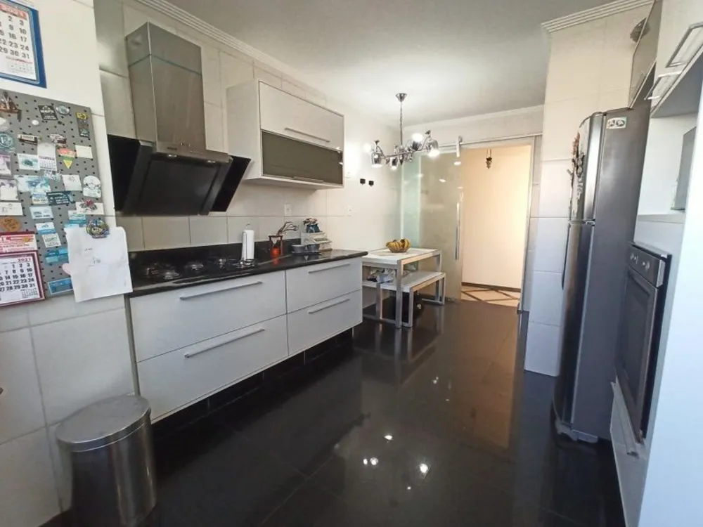 Cobertura, 3 quartos, 246 m² - Foto 4