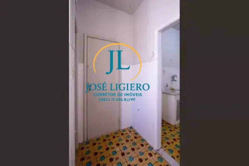 Apartamento à venda com 2 quartos, 75m² - Foto 32