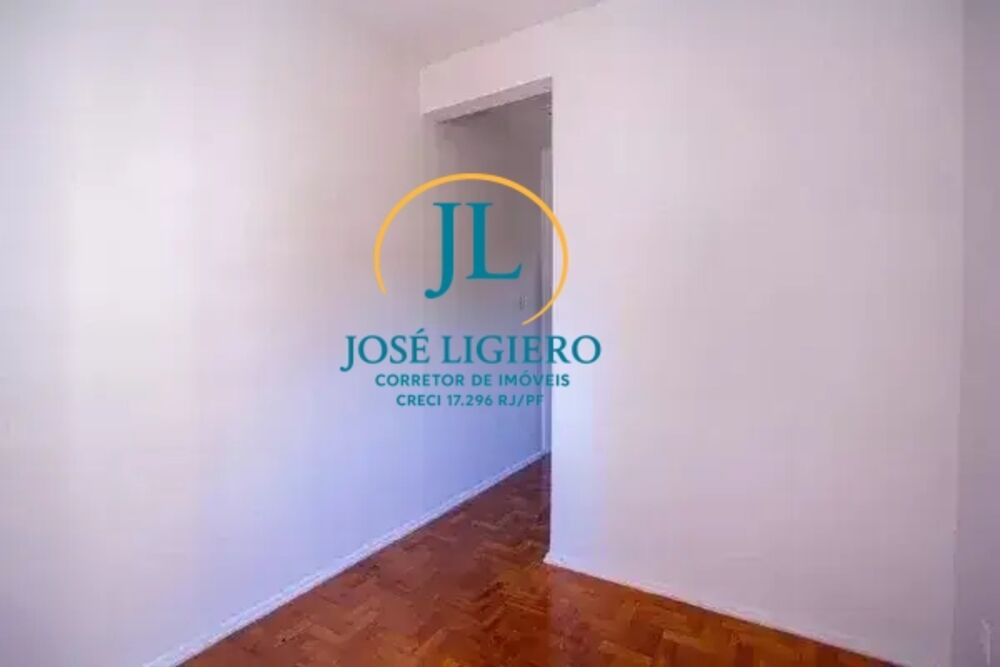 Apartamento à venda com 2 quartos, 75m² - Foto 17