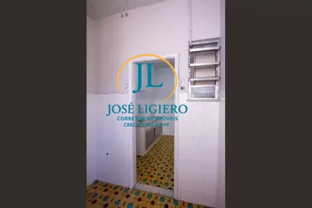 Apartamento à venda com 2 quartos, 75m² - Foto 31