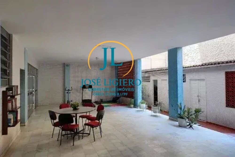 Apartamento à venda com 2 quartos, 75m² - Foto 7