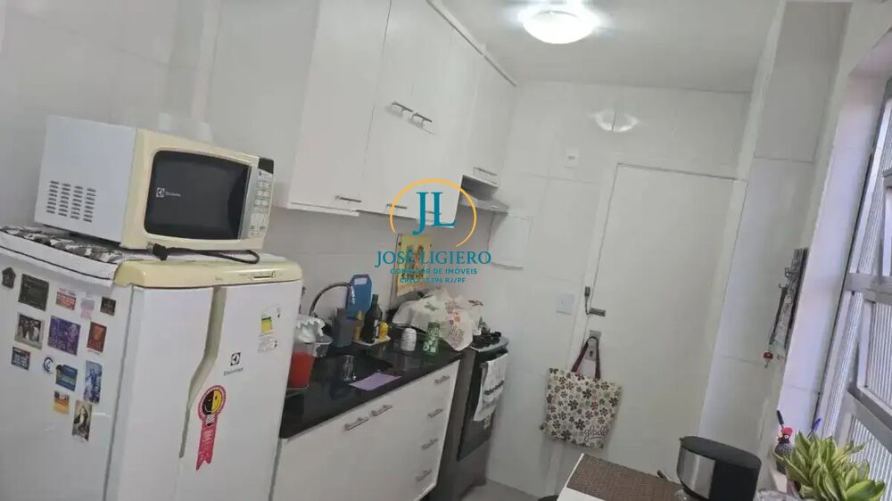 Apartamento à venda com 2 quartos, 78m² - Foto 28