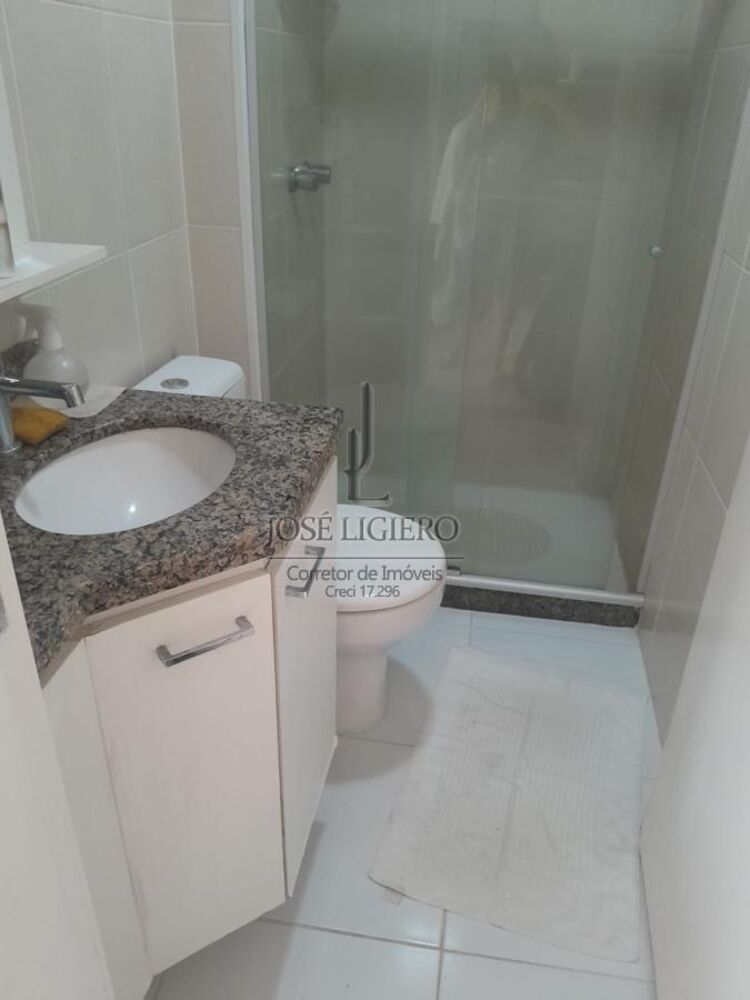 Apartamento à venda com 2 quartos, 65m² - Foto 3
