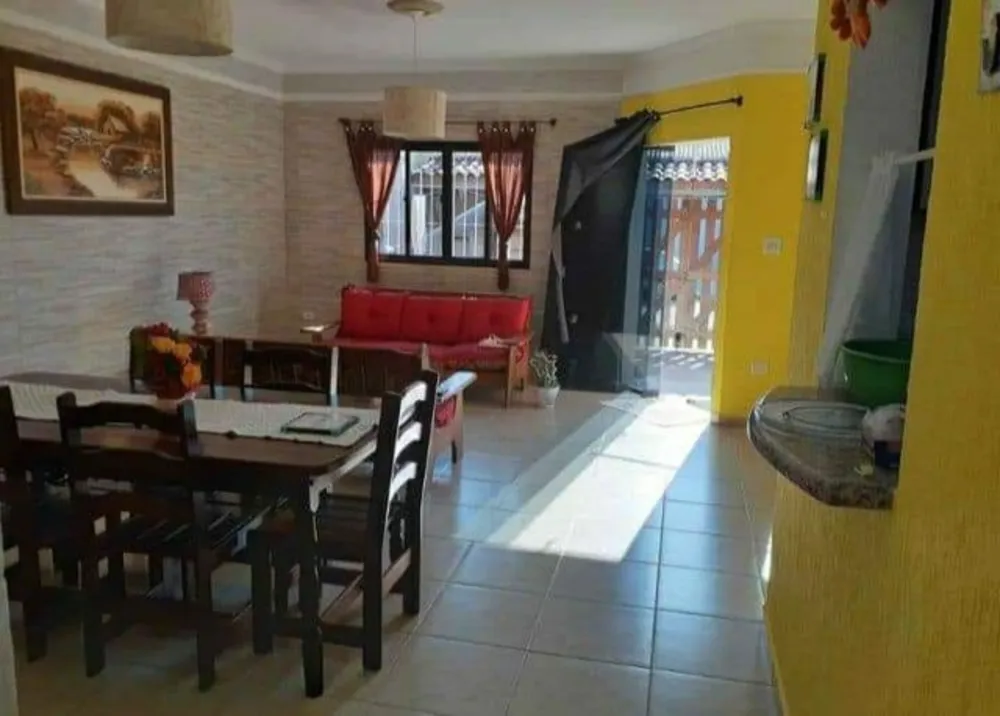 Casa, 3 quartos, 250 m² - Foto 2