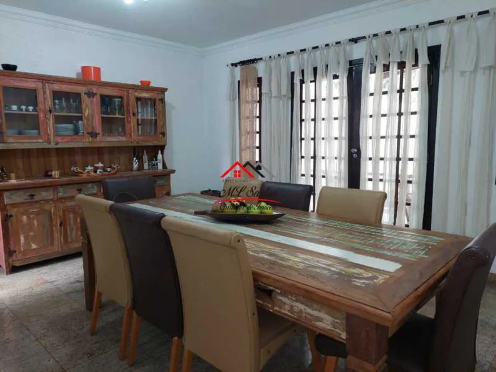 Casa, 5 quartos, 215 m² - Foto 4