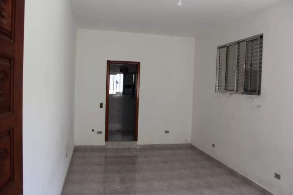 Casa à venda e aluguel com 4 quartos, 230m² - Foto 8