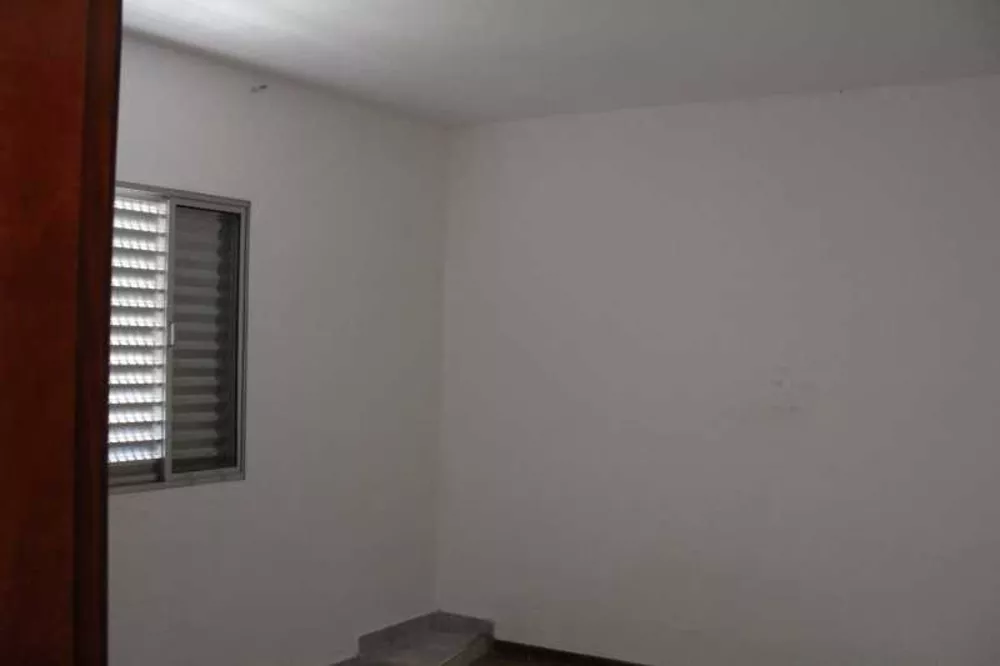 Casa à venda e aluguel com 4 quartos, 230m² - Foto 6