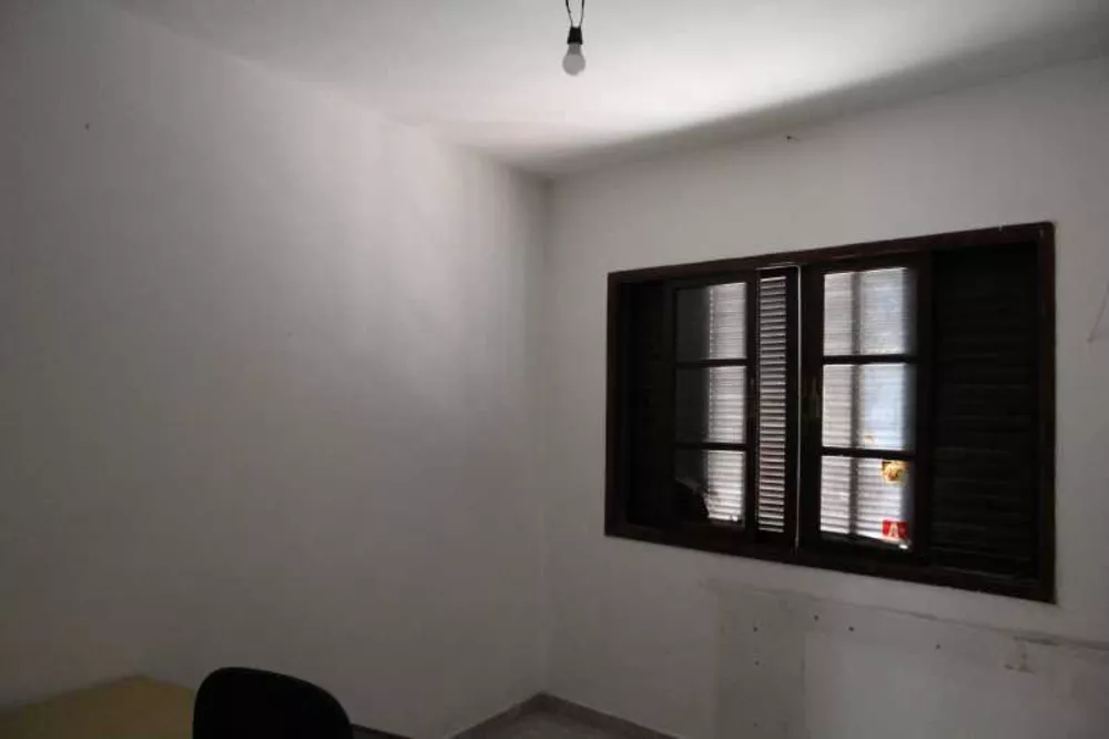 Casa à venda e aluguel com 4 quartos, 230m² - Foto 3