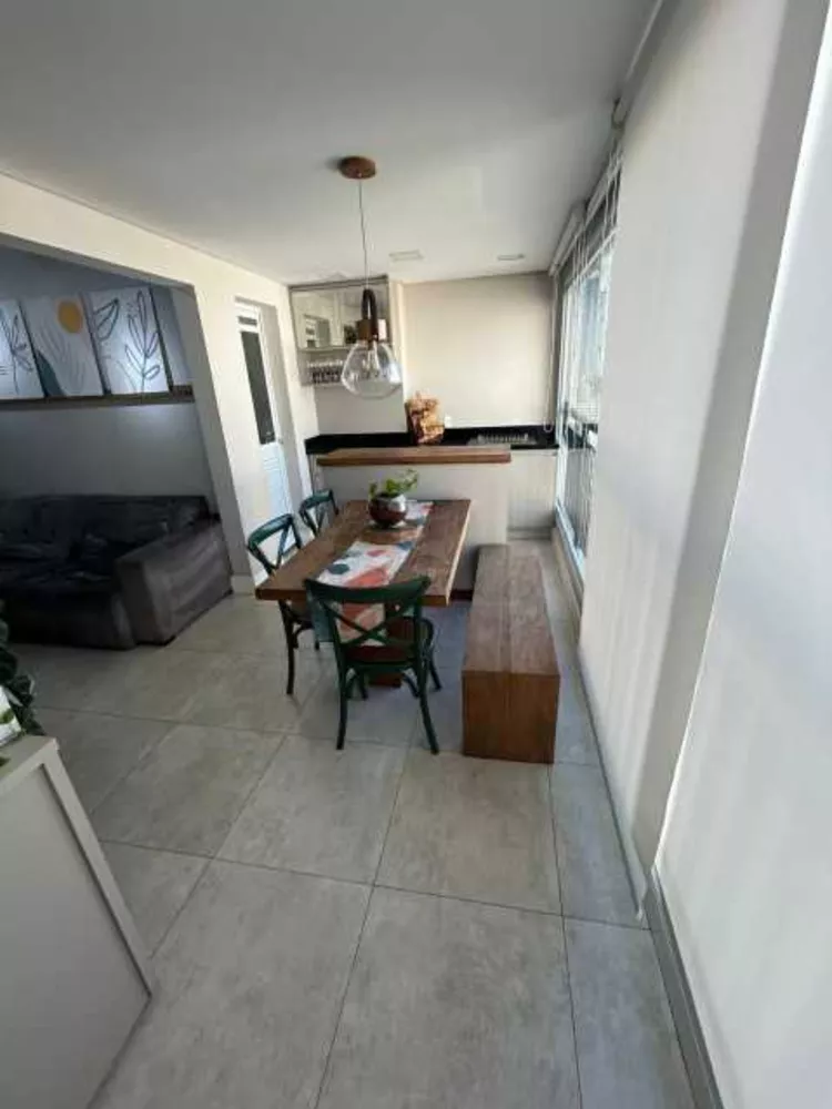 Apartamento à venda com 2 quartos, 70m² - Foto 4